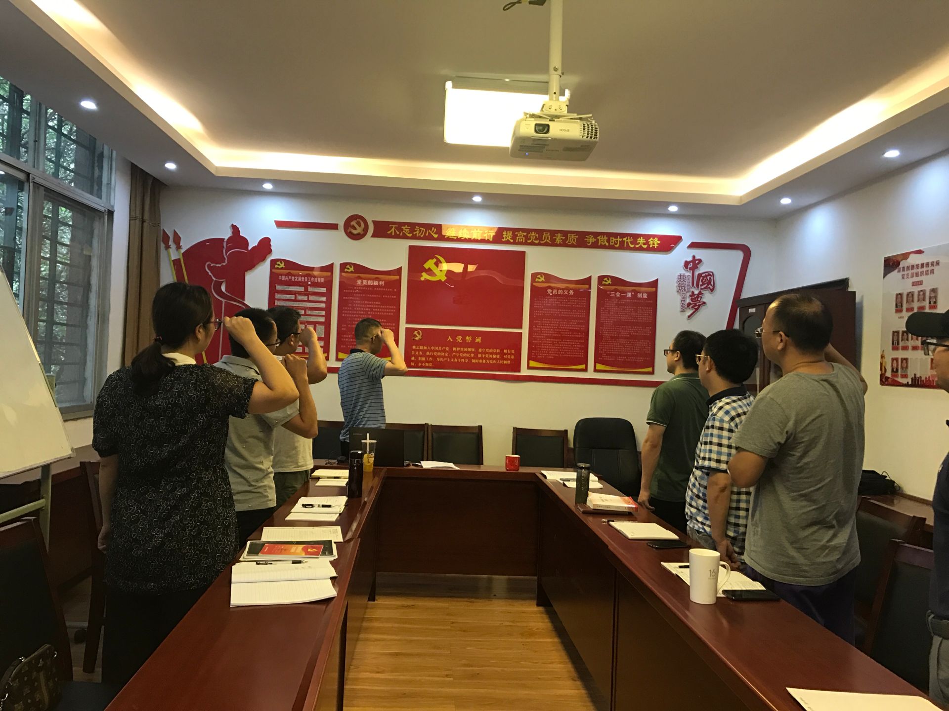 4bbf63872c0648cba34be8b17fbb6cf1.jpg 4bbf63872c0648cba34be8b17fbb6cf1.jpg