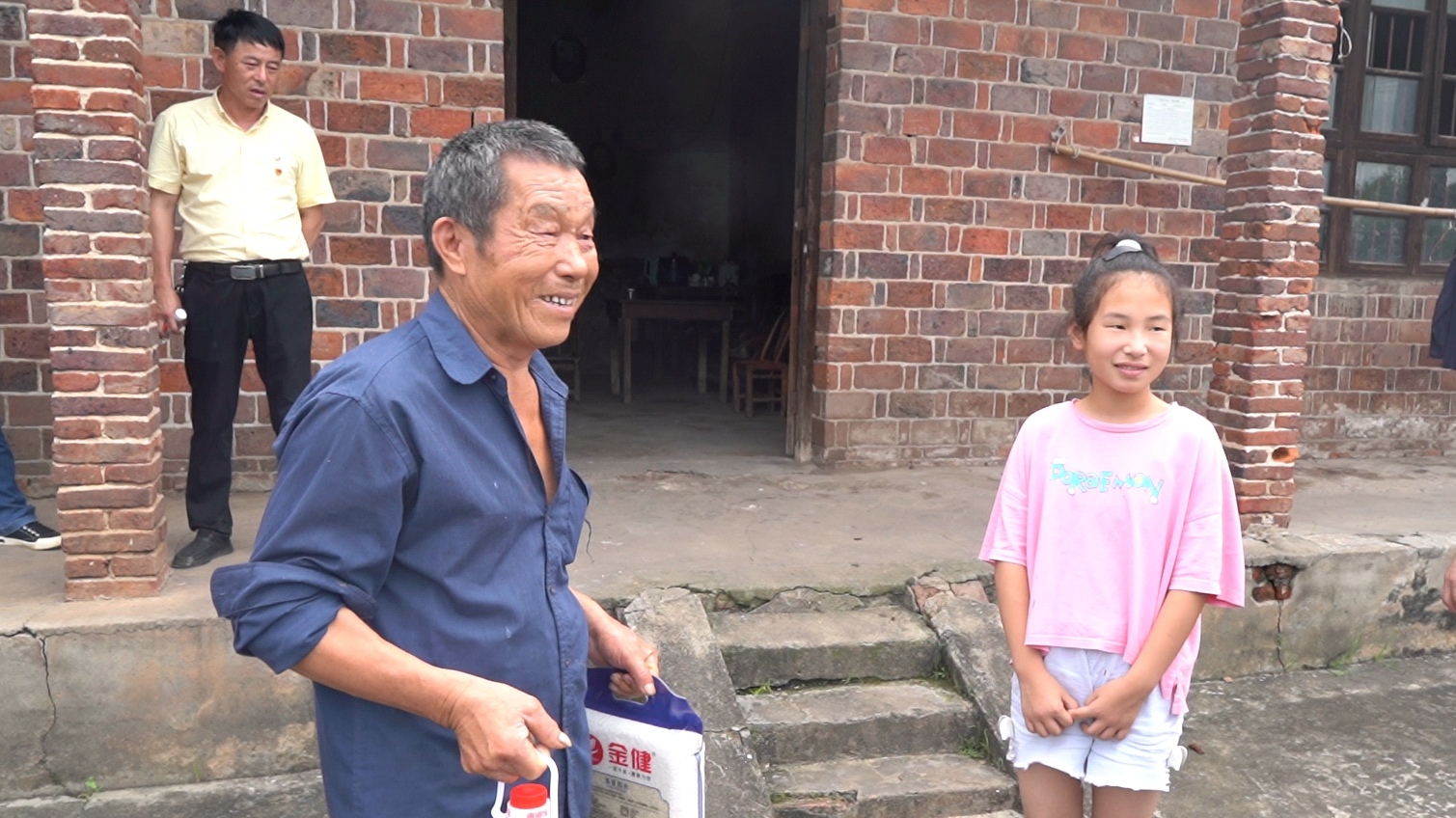 590b67f06f70470e9b1725e5fd0256bd.jpg 590b67f06f70470e9b1725e5fd0256bd.jpg