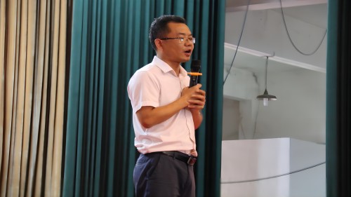 41c638766b49438080dee76465a5d2a5.jpg 王鹤老师发言(1).jpg