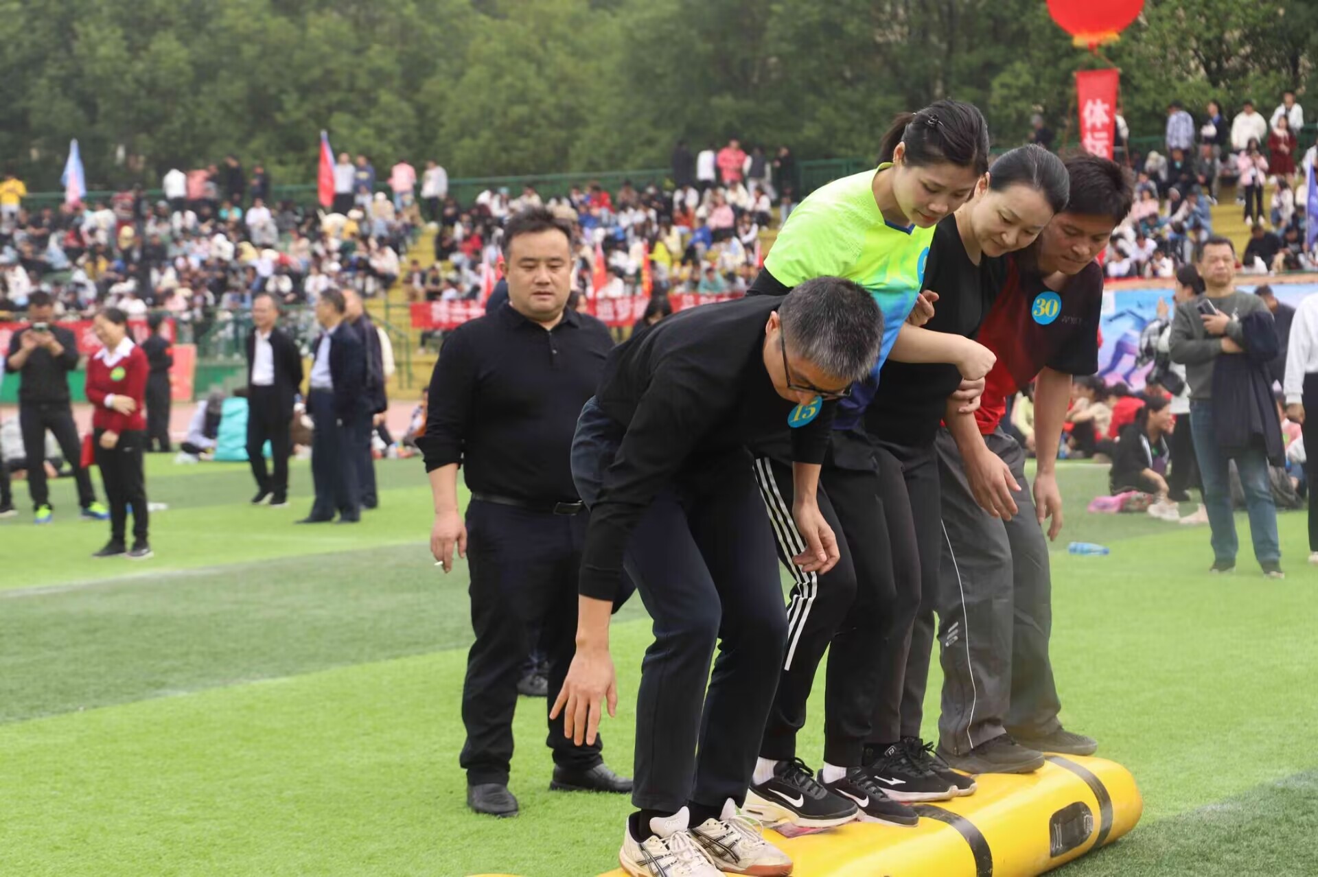 c0c996942ffe45f4be5b8ec735ac96e2.jpg c0c996942ffe45f4be5b8ec735ac96e2.jpg