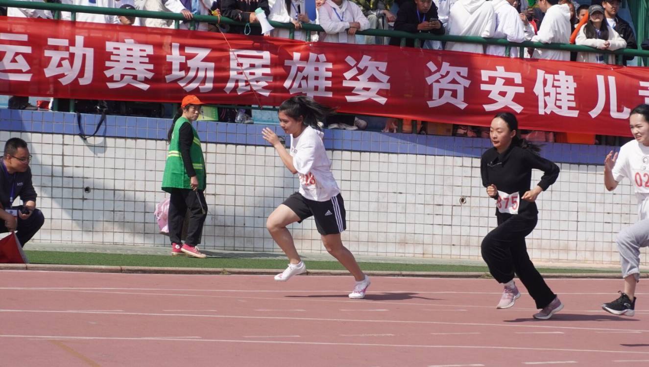 d352b3e44c7046ab807e6345f451b90e.jpg d352b3e44c7046ab807e6345f451b90e.jpg