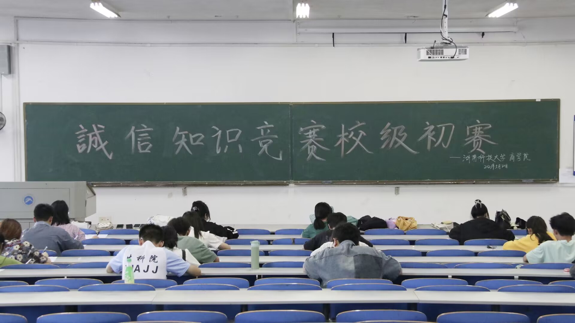 ab7928436468406d93348f7324678549.jpg ab7928436468406d93348f7324678549.jpg