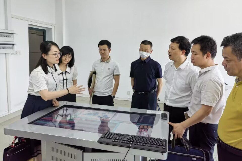 03ba95c39f3f432ab4170a4b6dd75253.png 03ba95c39f3f432ab4170a4b6dd75253.png