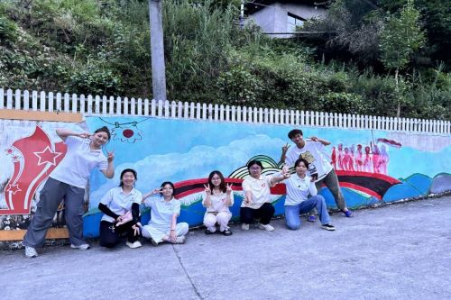 37ef3a80e23044b8b245dc05291dc73f.jpg 3.jpg